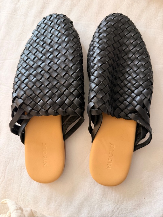 Nisolo Shoes - Never worn - Nisolo Black Woven Leather Slide Mules